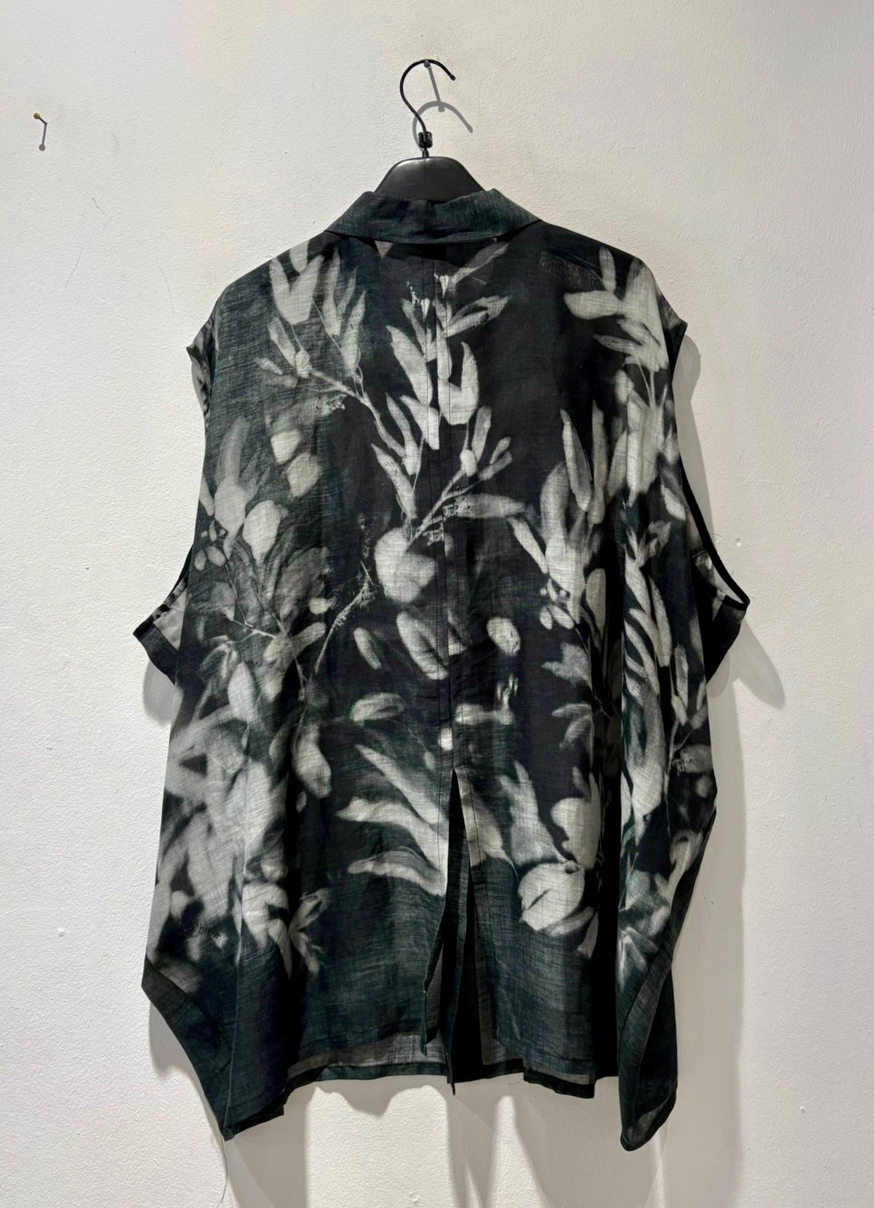 MANESERA - Camicia stampa floreale, Nero