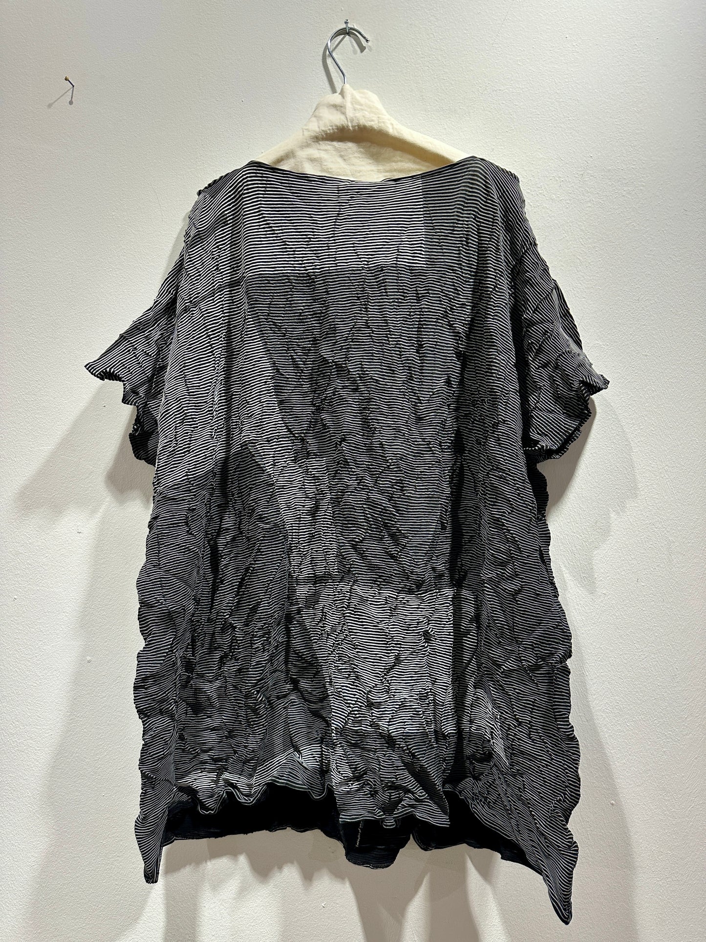 KNIT KNIT - T-shirt lunga stropicciata