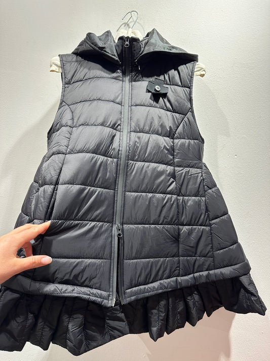 PLÜ - Piumino smanicato nero