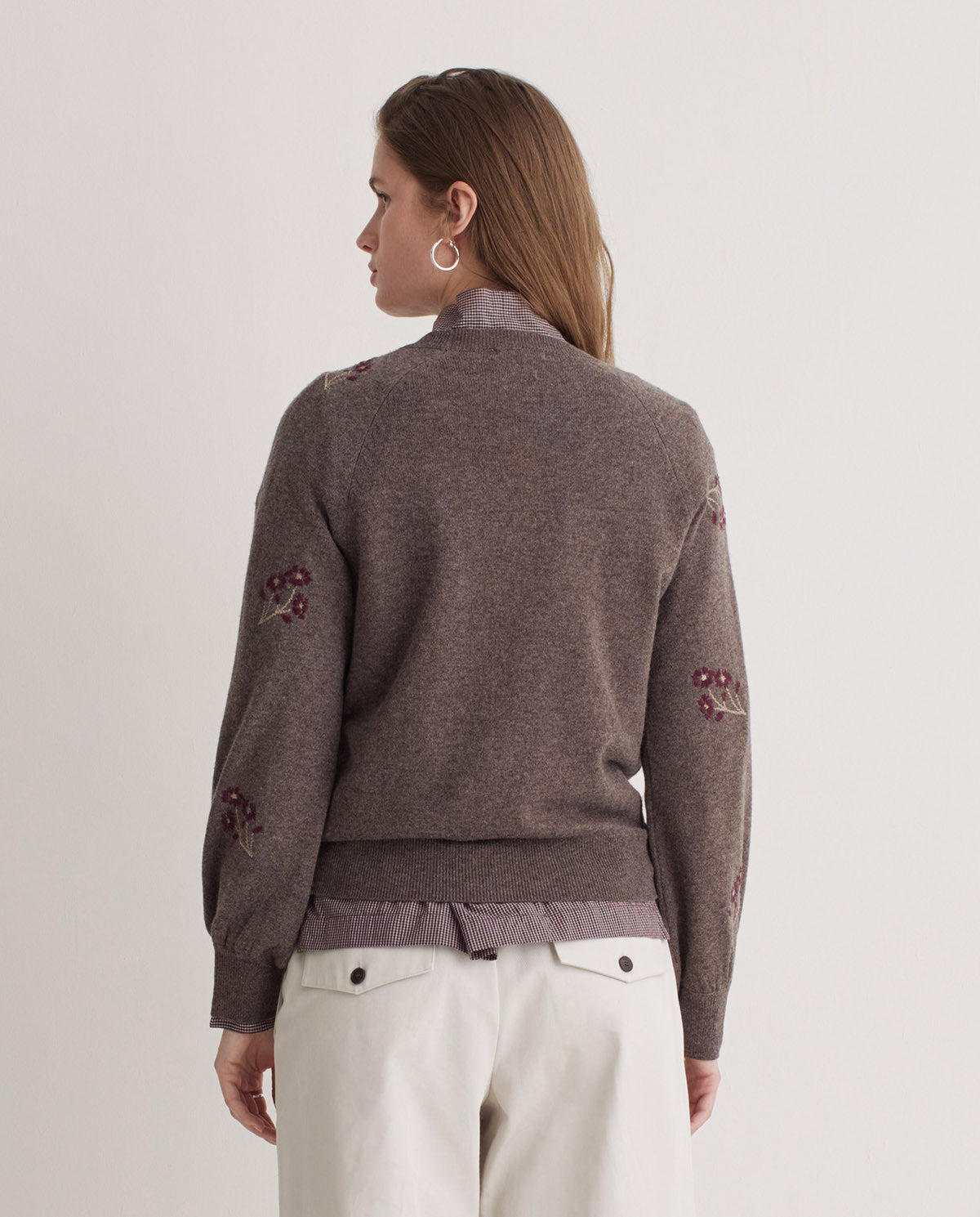 YERSE - Maglia misto lana con ricamo floreale