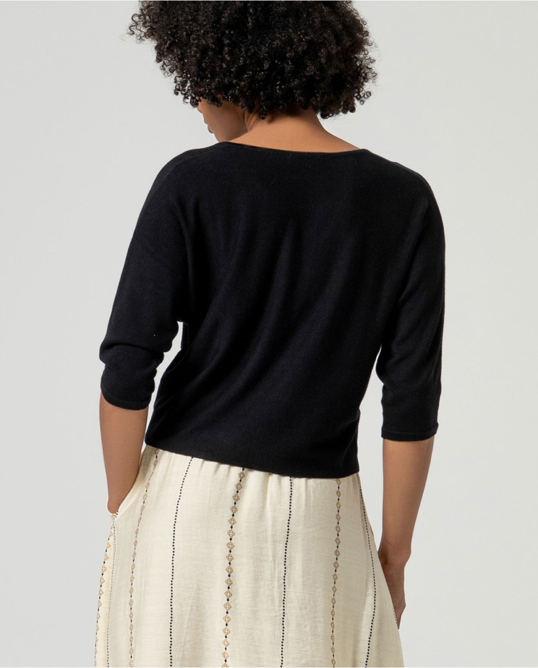 SURKANA - Maglia con maniche a pipistrello, Nero