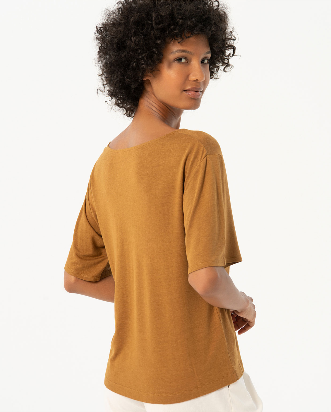 SURKANA - T-shirt morbida, Tabacco