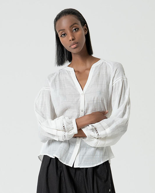 SURKANA - Blusa ricamata con manica a sbuffo, Bianco