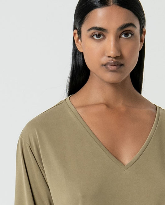SURKANA - T-shirt scollo V con manica raglan, Kaki