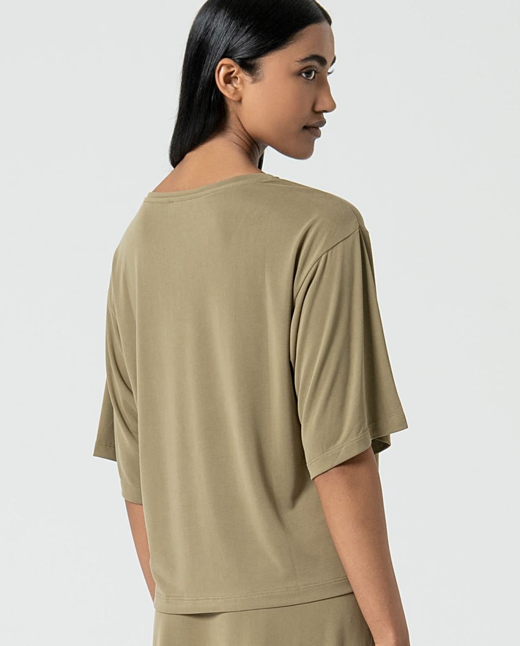 SURKANA - T-shirt scollo V con manica raglan, Kaki