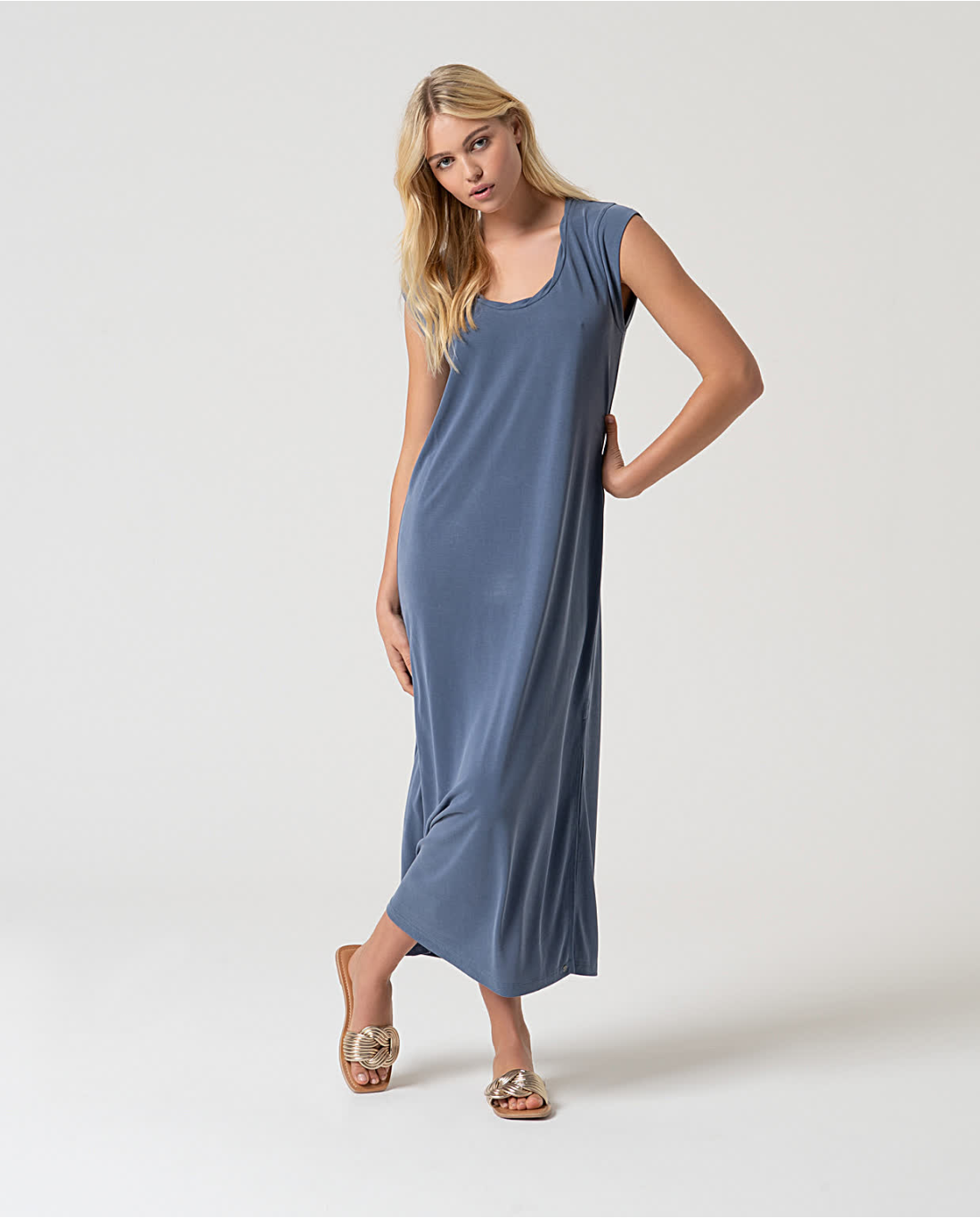 SURKANA - Abito lungo elasticizzato, Indigo