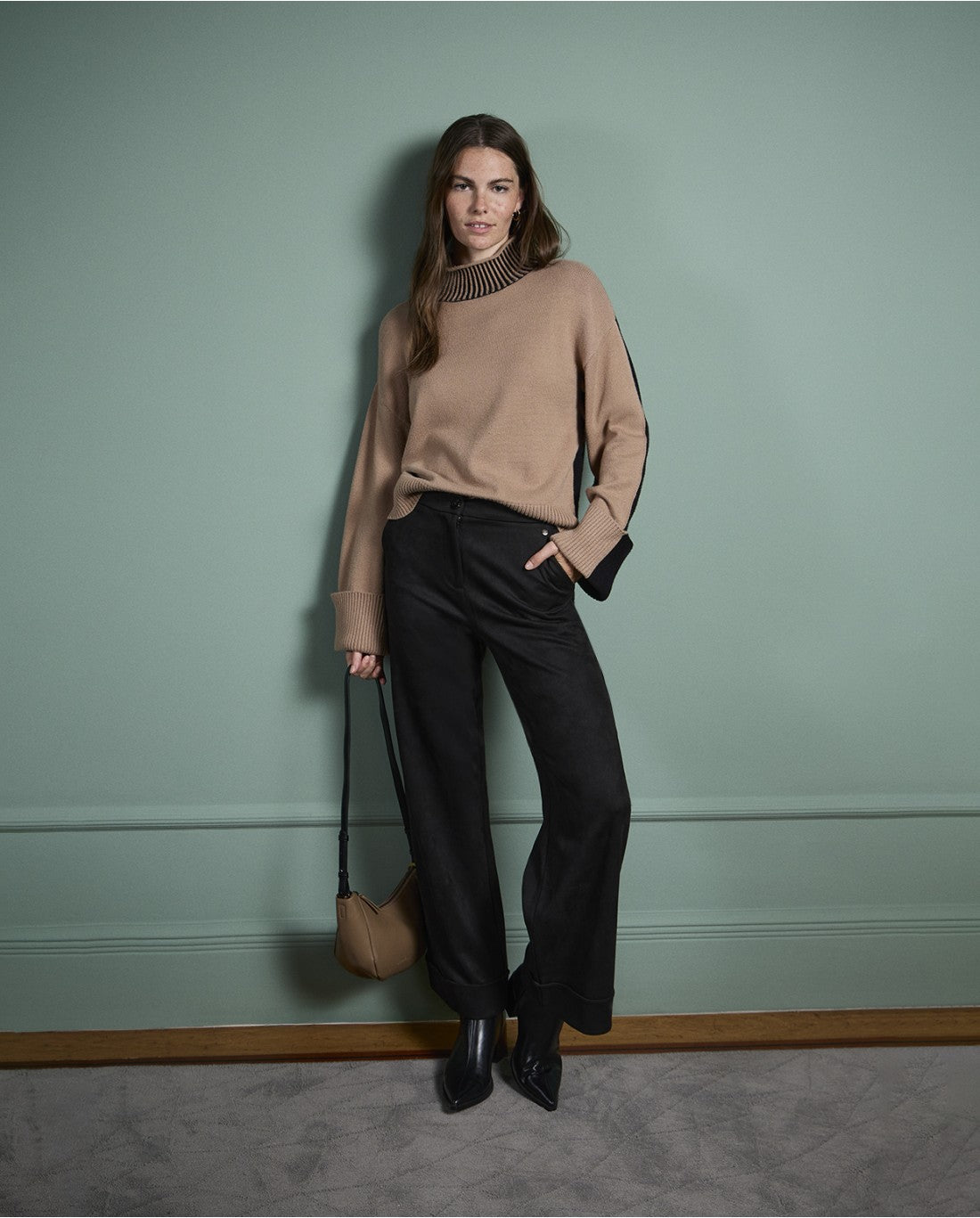 SURKANA - Maglione bicolore con collo perkins, Beige