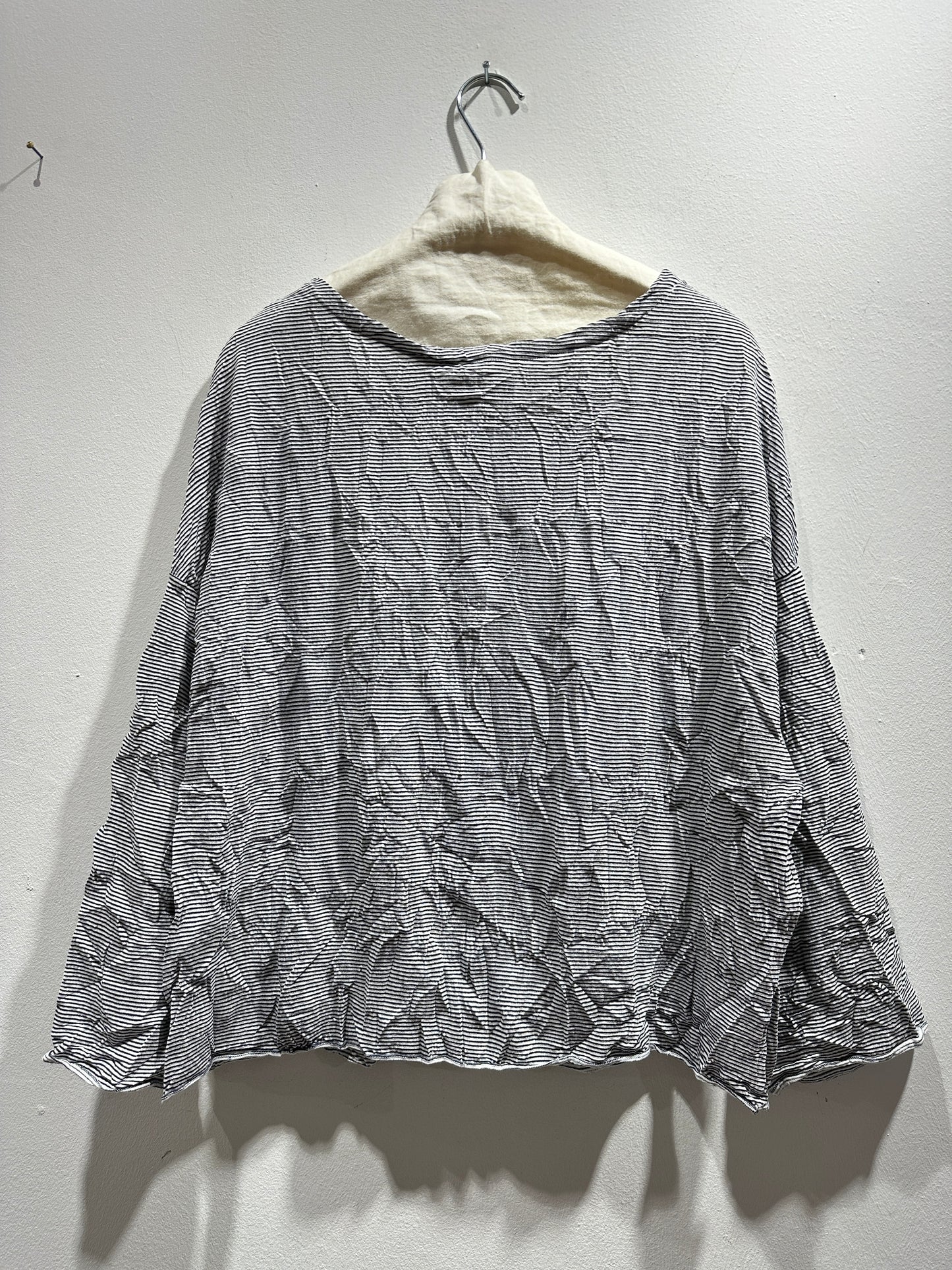KNIT KNIT - T-shirt stropicciata riga piccola