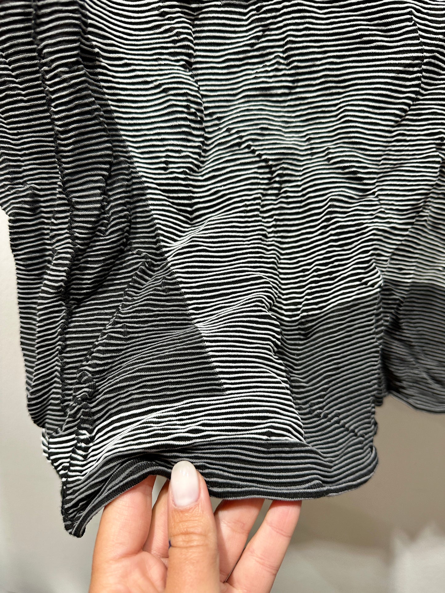 KNIT KNIT - T-shirt lunga stropicciata