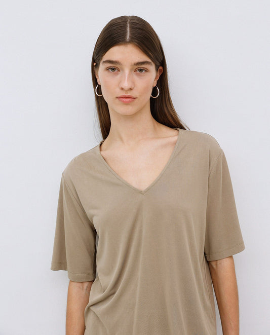 YERSE - T-shirt morbida scollo a V, Kaki