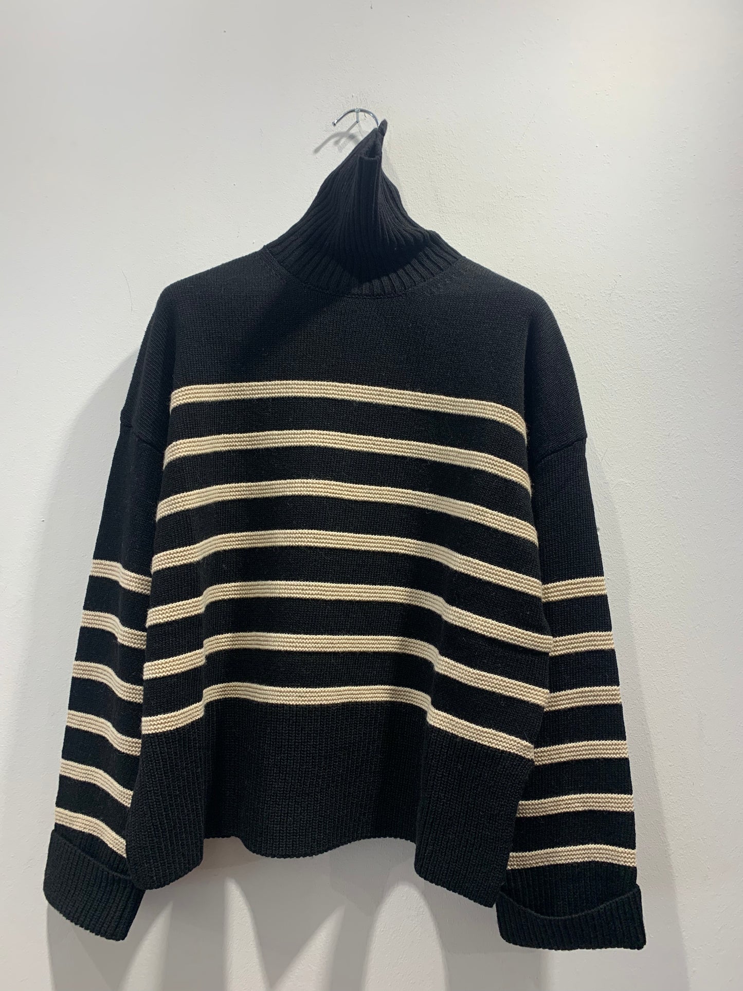 ALESSIA SANTI - Maglia rigata collo alto, Nero