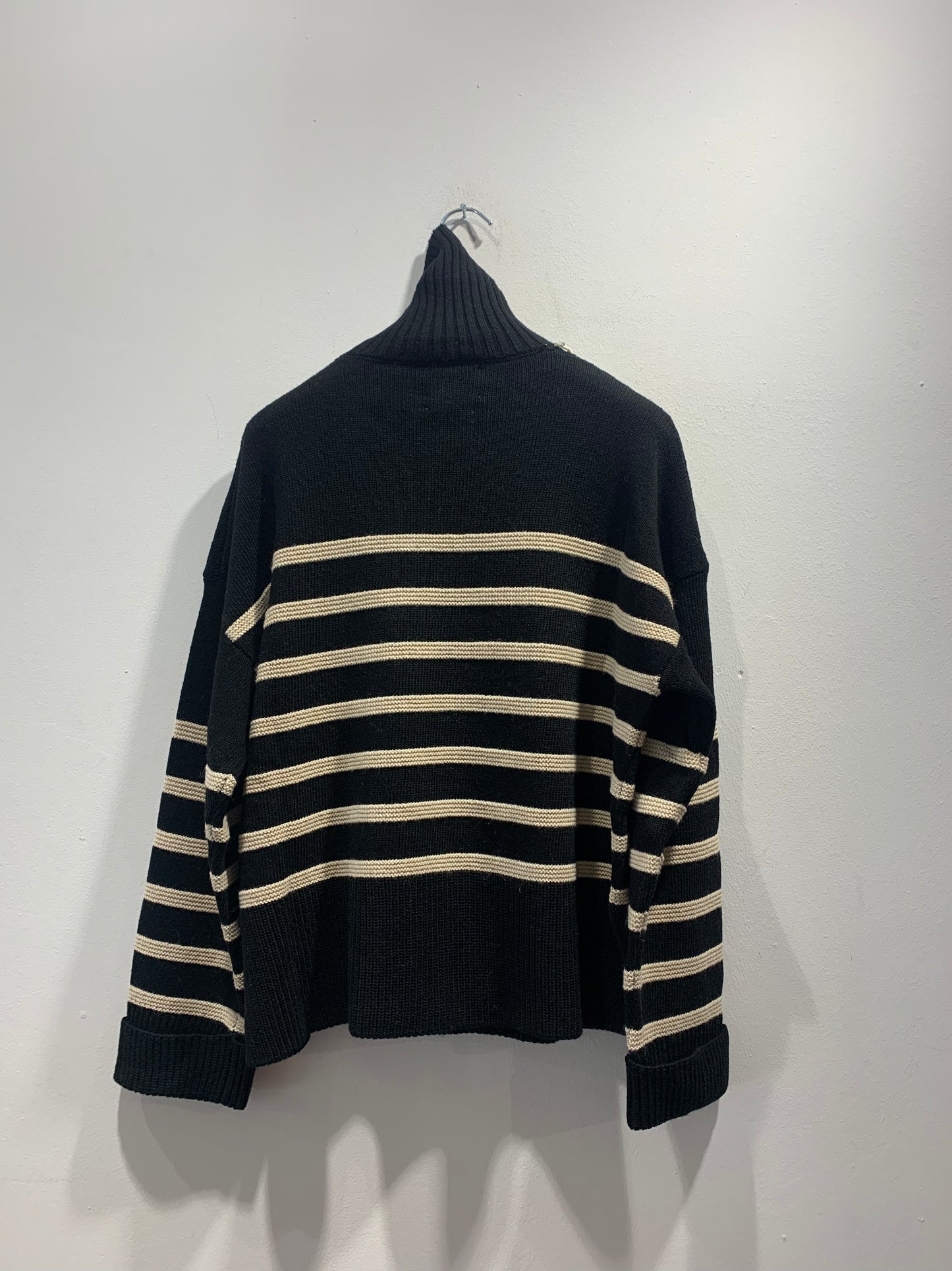 ALESSIA SANTI - Maglia rigata collo alto, Nero