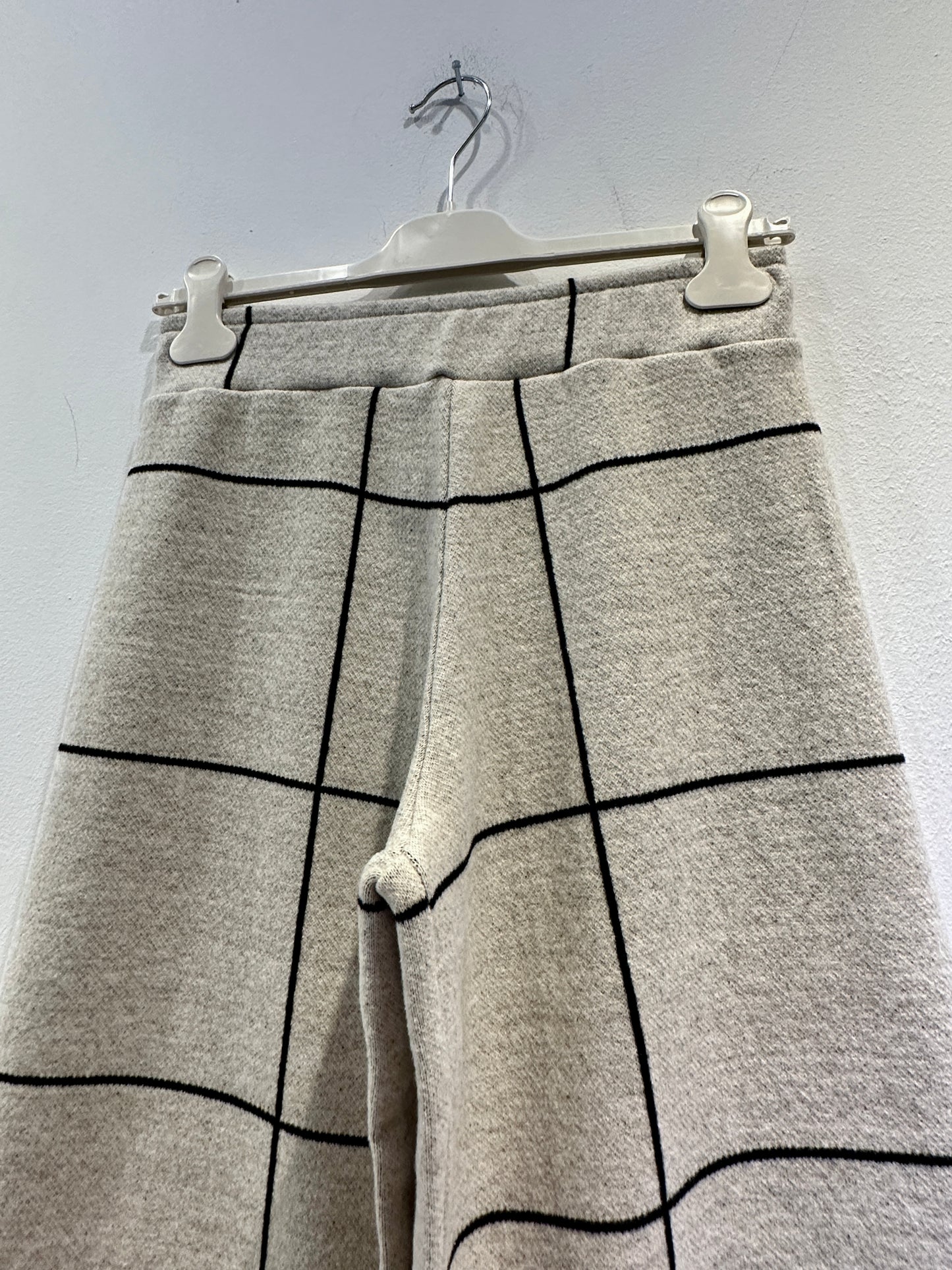 MAMA B - Pantalone Giba J Effetto Reticolo, Nero