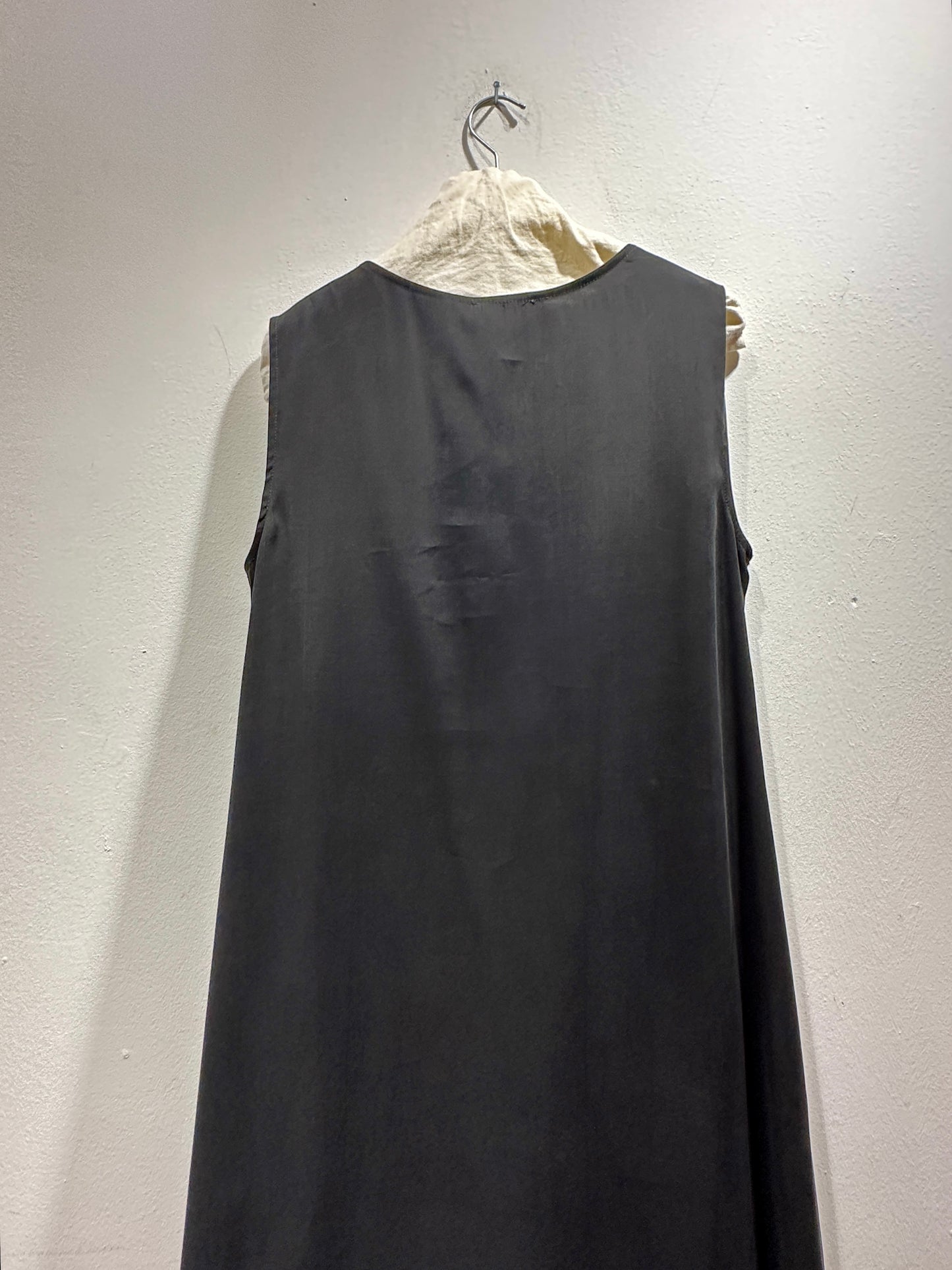 THIPO - Abito maxi tasca Cupro, Nero