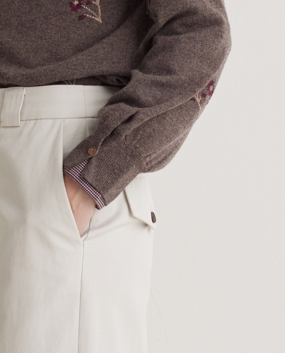 YERSE - Maglia misto lana con ricamo floreale