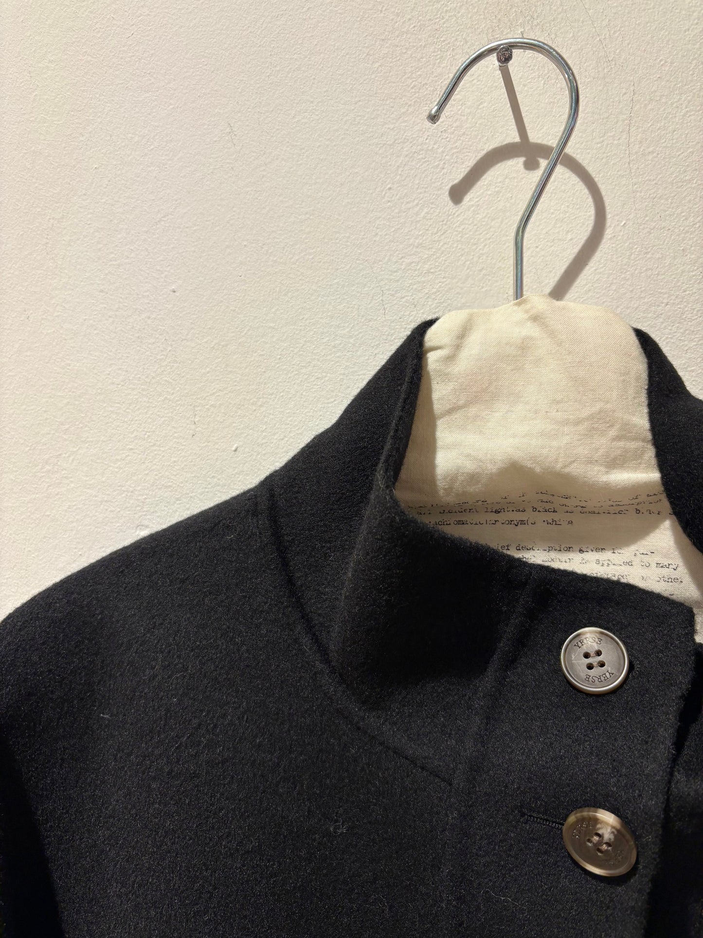 YERSE - Mantella con frange, Nero