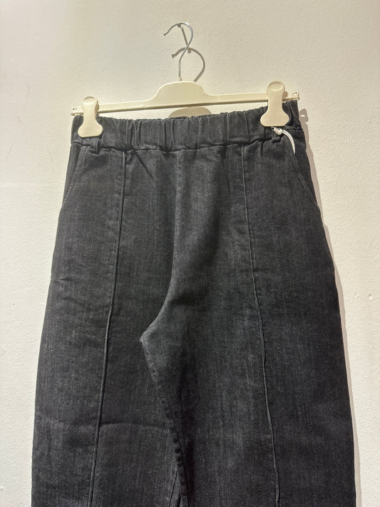 ThiPo - Pantalone denim banana, Nero