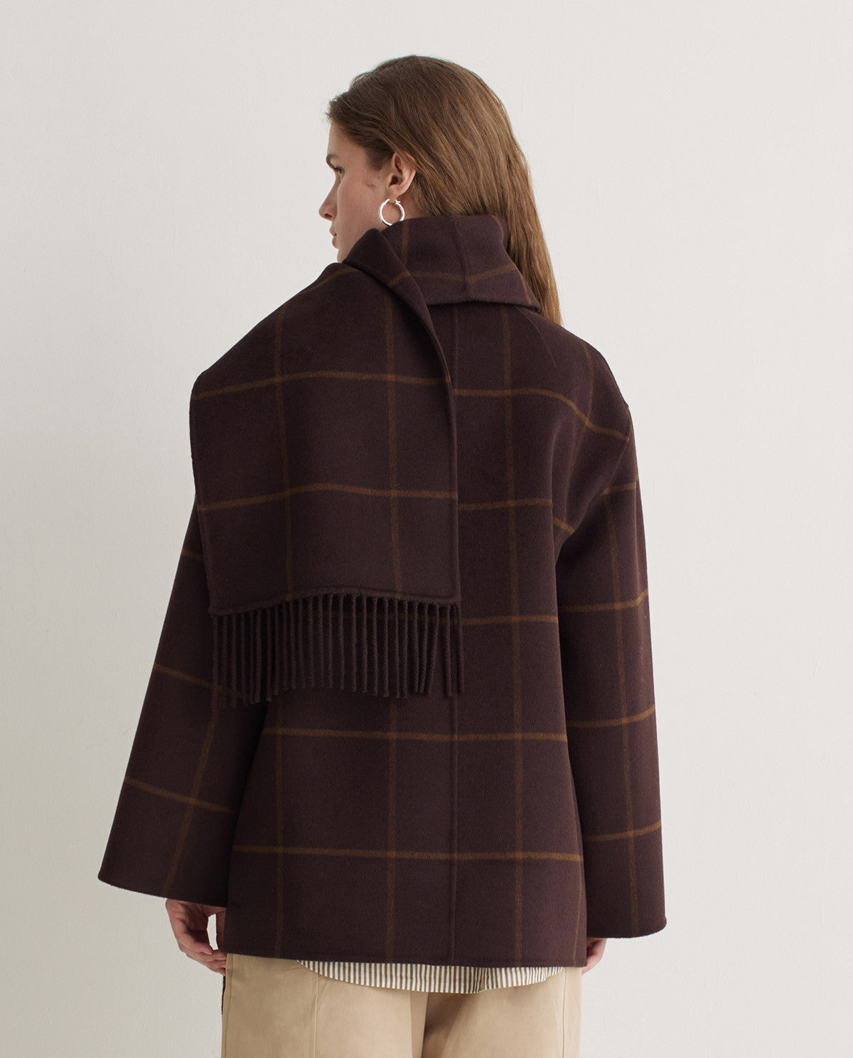 YERSE - Cappotto con sciarpa e frange, Marrone