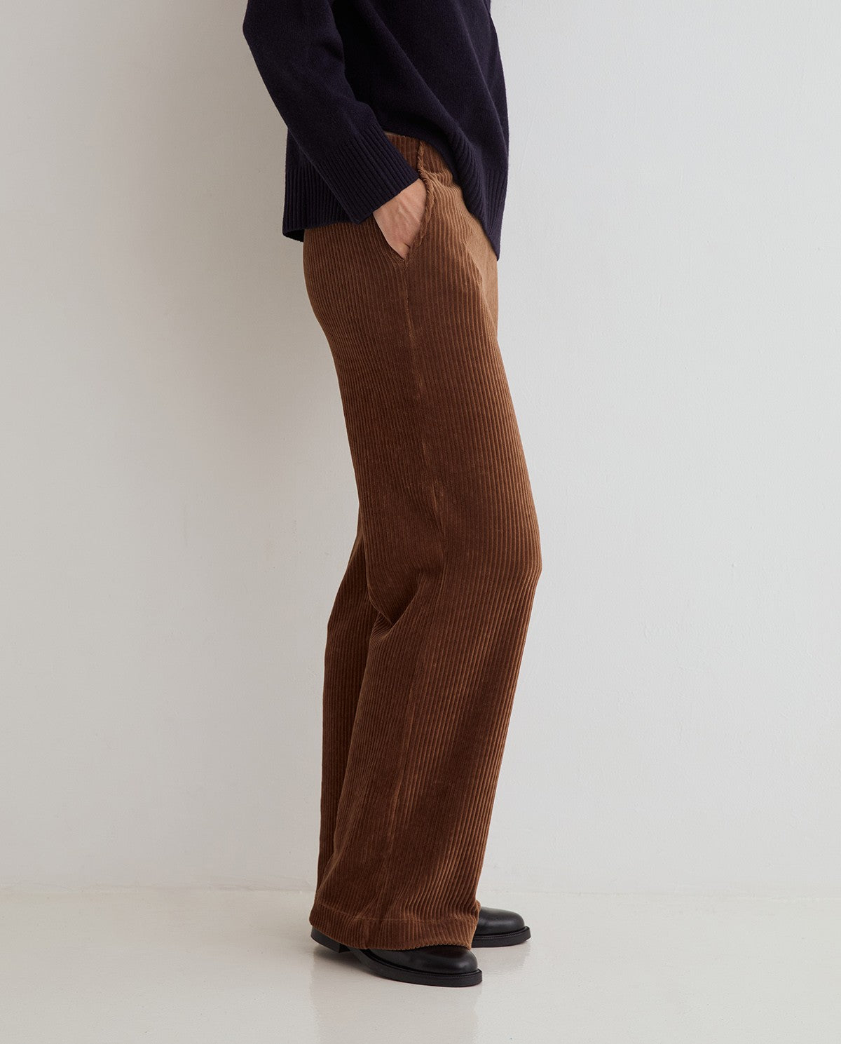 YERSE - Pantalone in velluto cammello