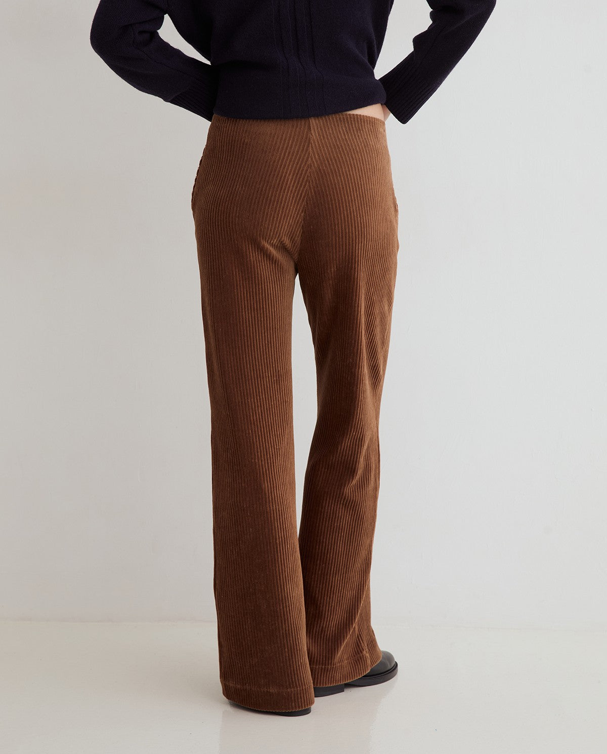 YERSE - Pantalone in velluto cammello
