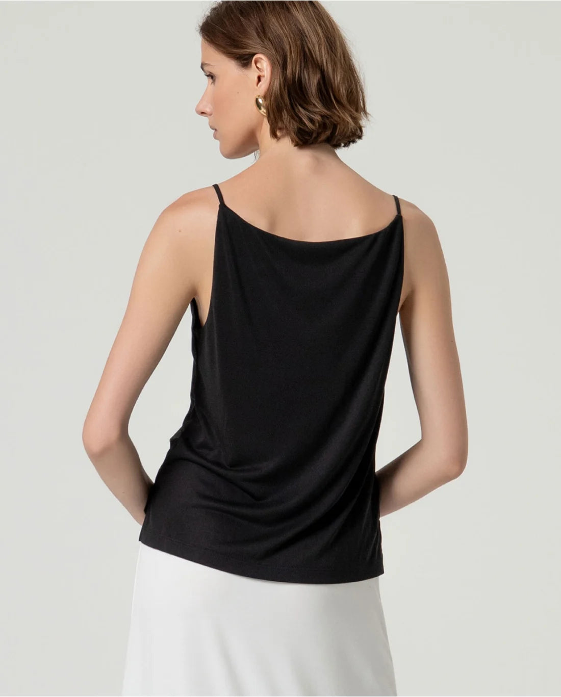 SURKANA - Top scollo a V, Nero