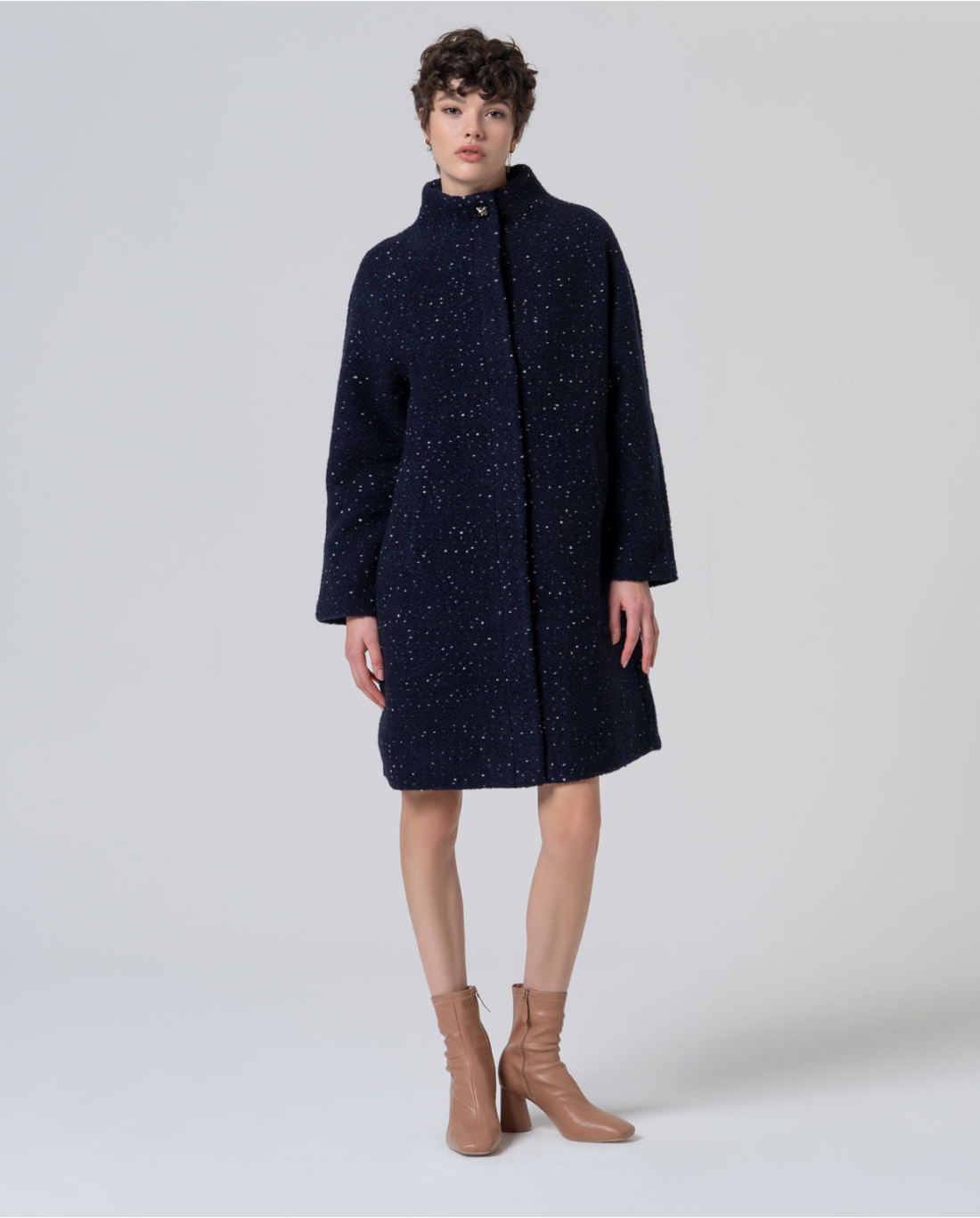 SURKANA - Cappotto collo alto con maniche raglan, Blu