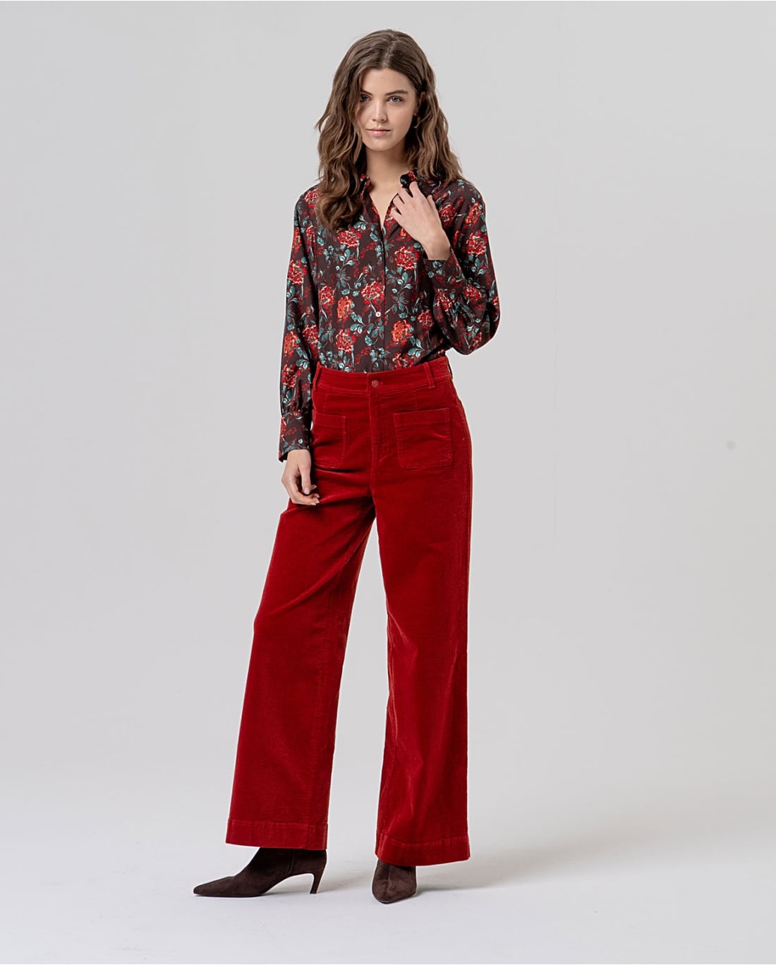 SURKANA - Pantalone in velluto rosso