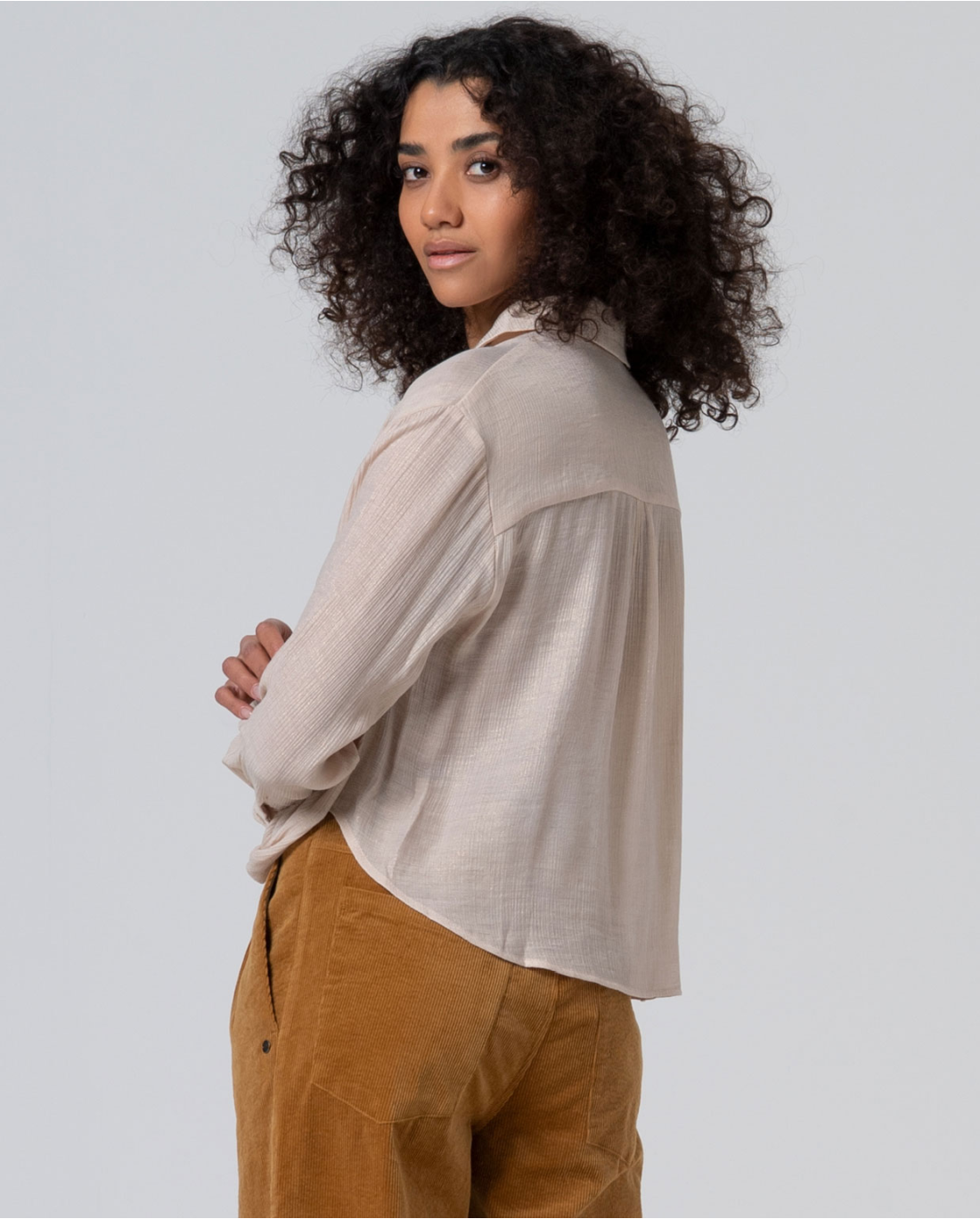 SURKANA - Camicia con orlo drappeggiato, Crudo