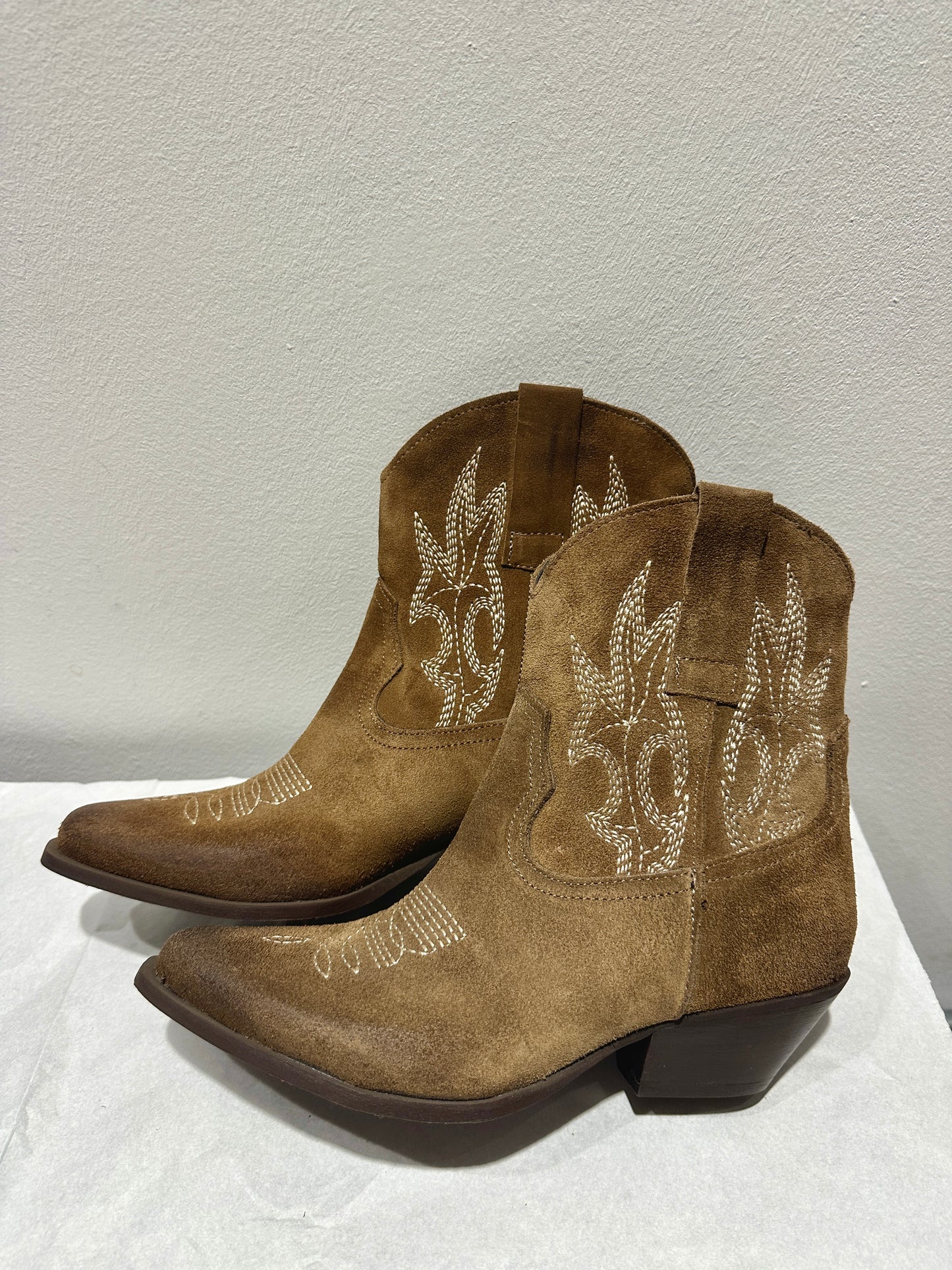 SUSY MIX - Stivaletto in pelle scamosciato, Beige