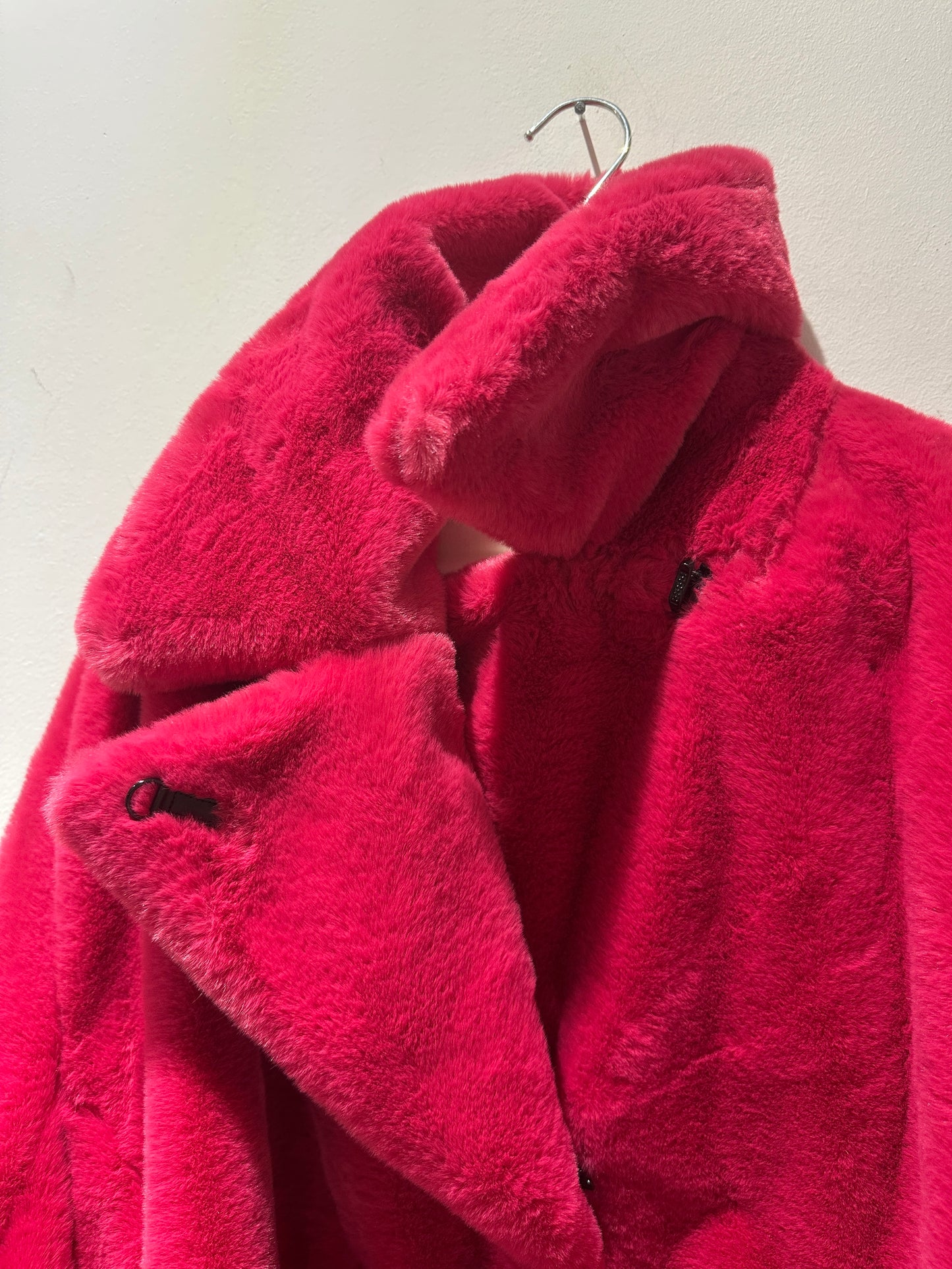 RUNDHOLZ - Ecopelliccia corta, Fucsia