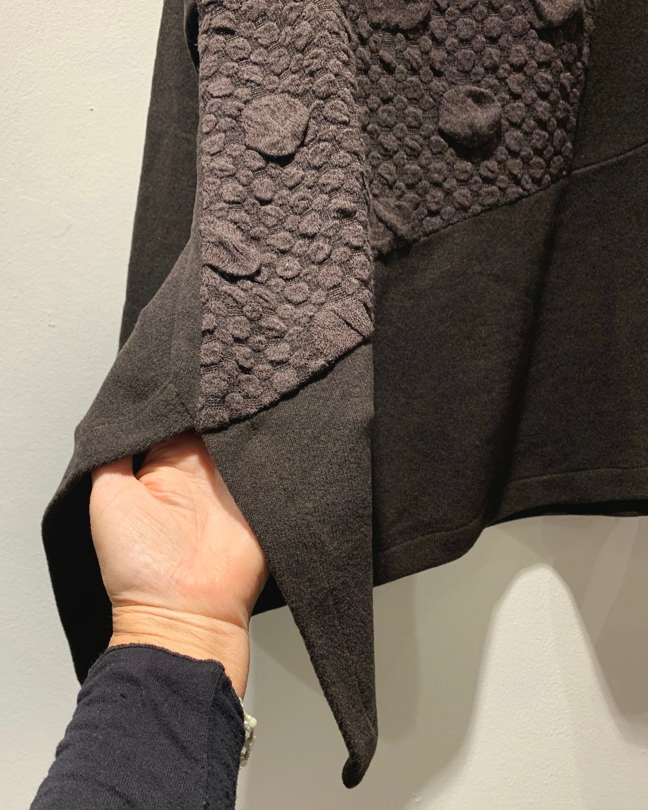 MAMA B - Maglia Cara, Bolla Moro
