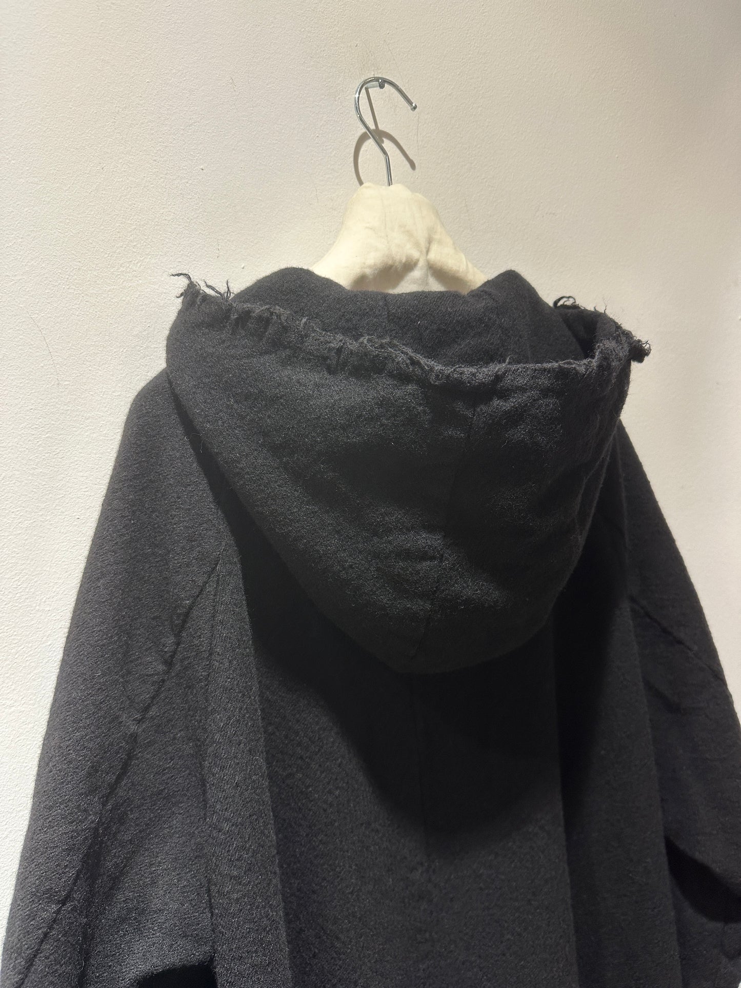 RUNDHOLZ - Cappotto in lana con cappuccio, Black