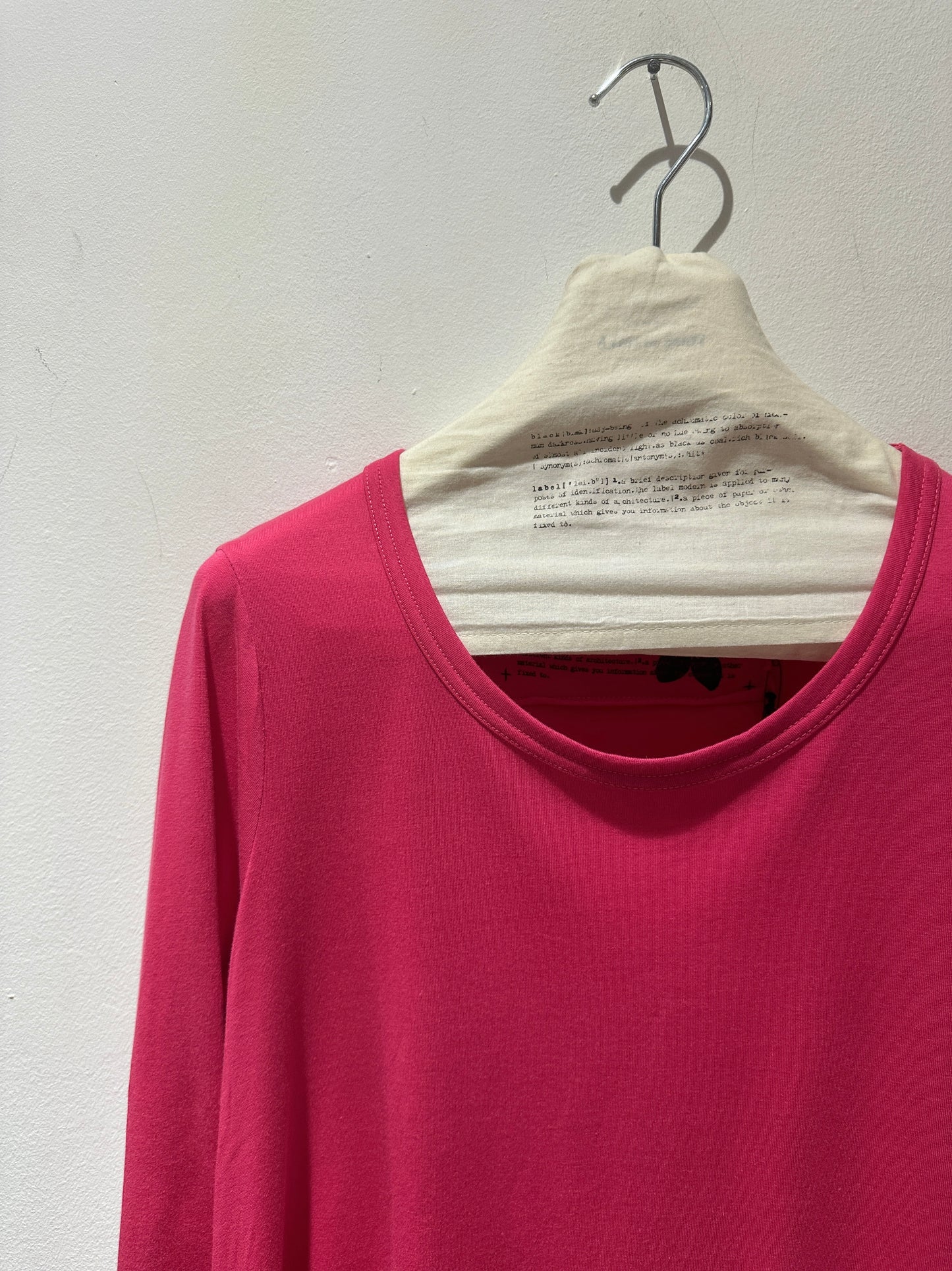 RUNDHOLZ - T-shirt svasata, Fucsia