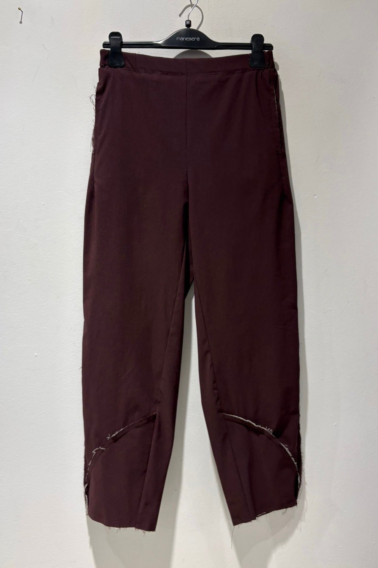 MANESERA - Pantalone con tagli, Vino