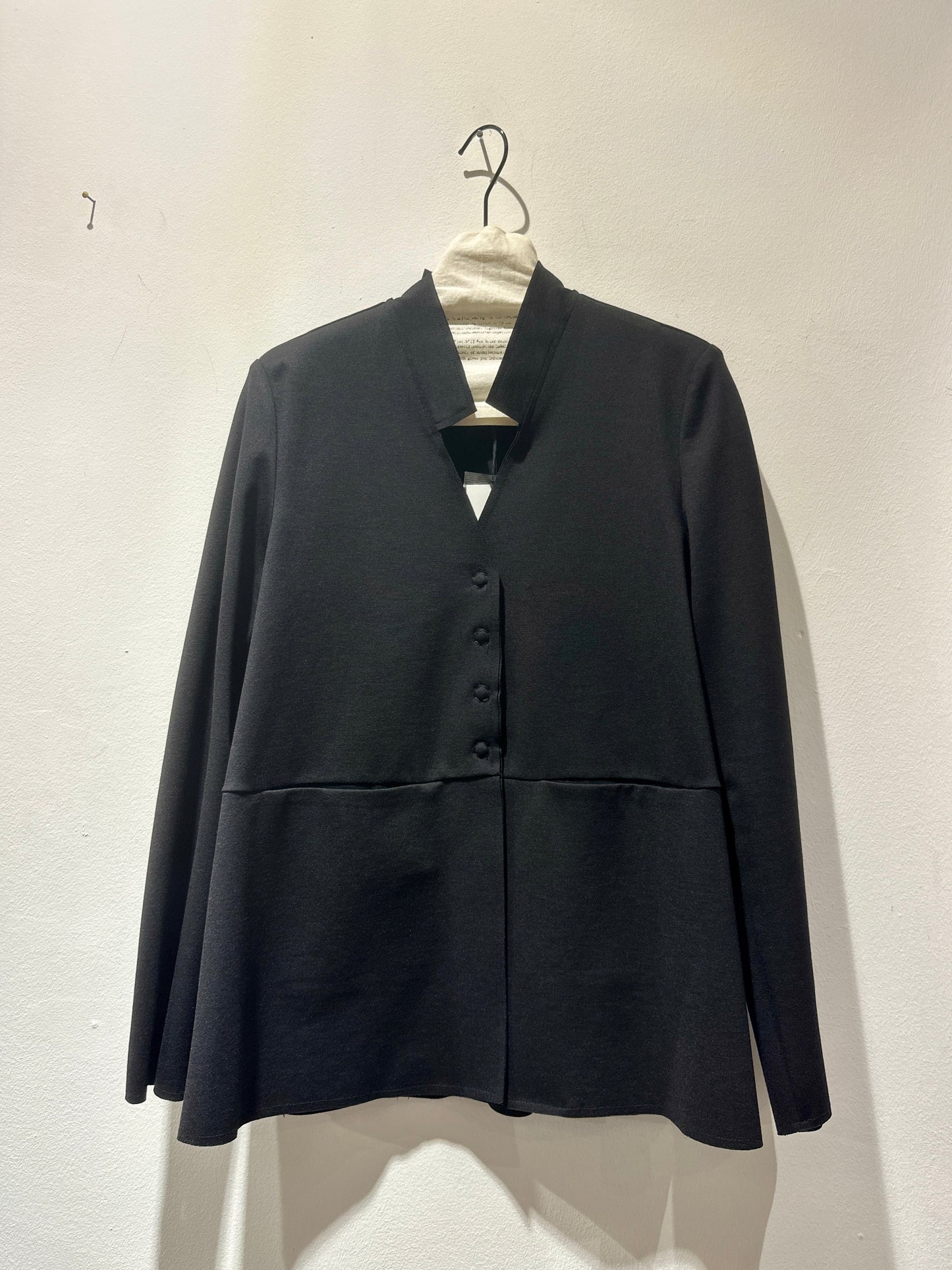 JM Design - Giacca liscia scollo a V, Nero