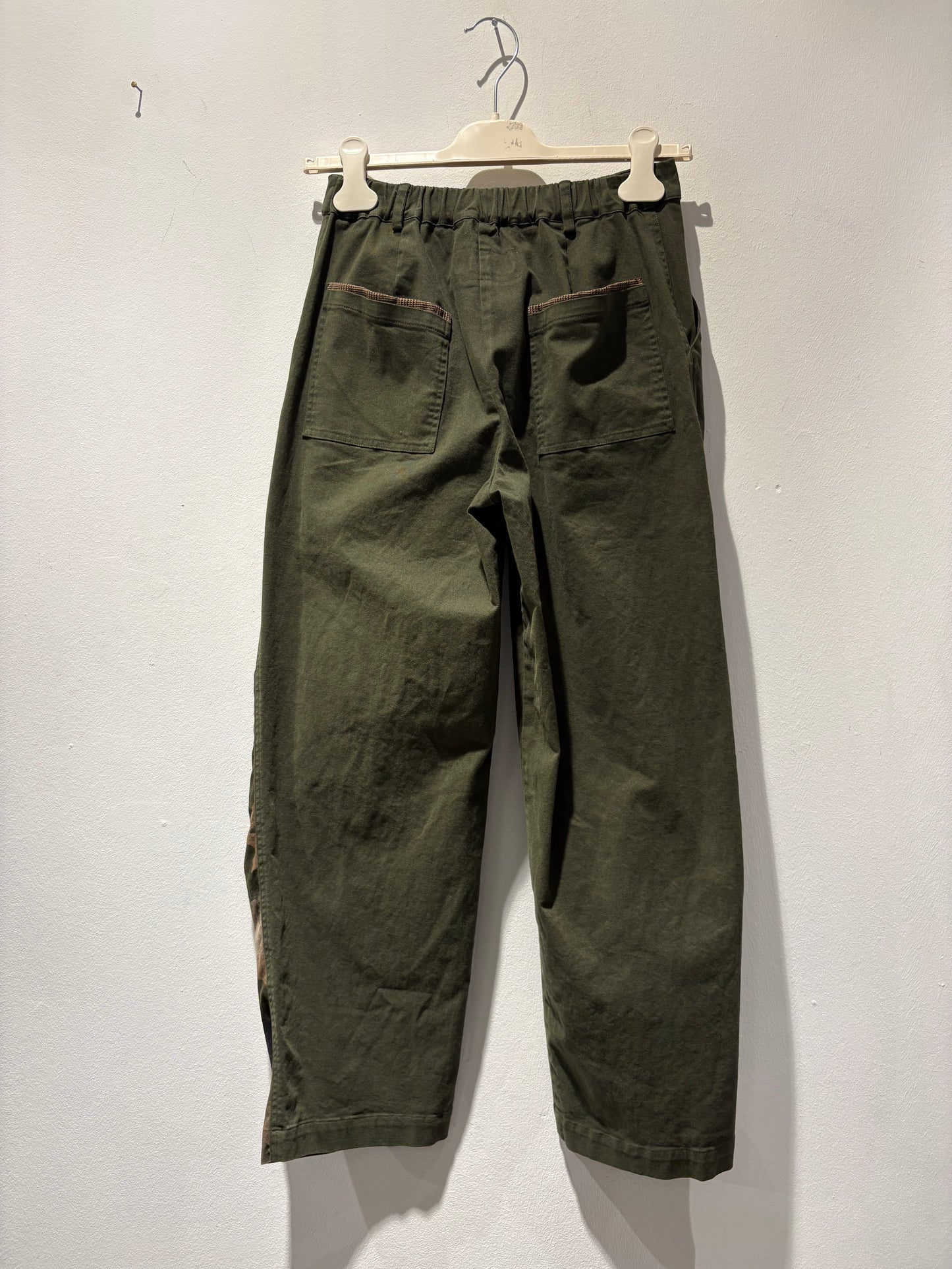 TADASHI - Pantalone militare con inserti.