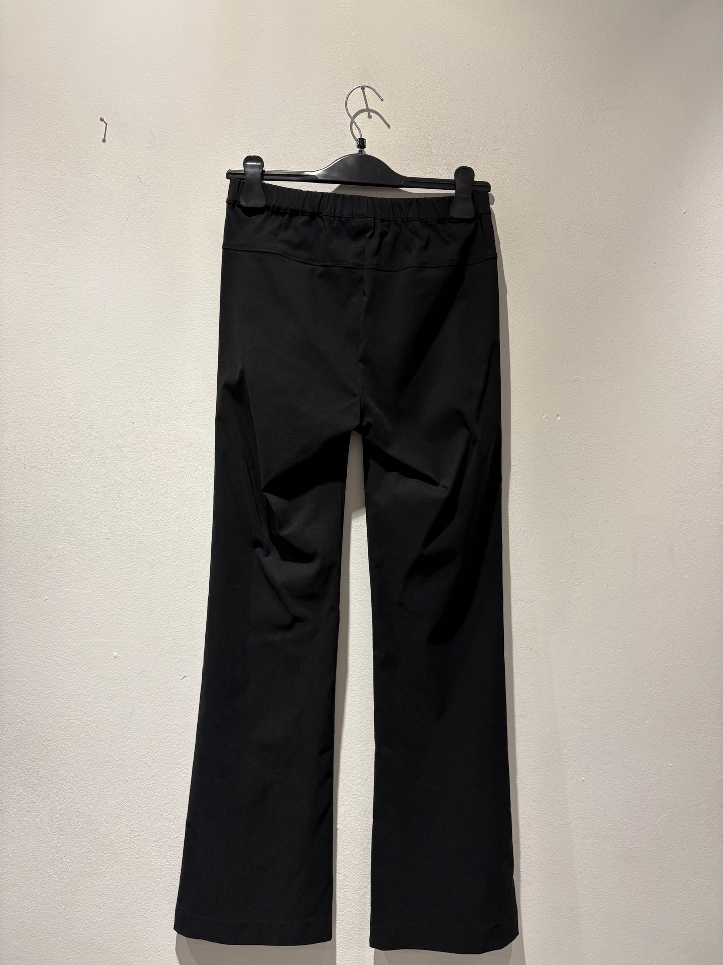 MANESERA - Pantalone zampetta nero